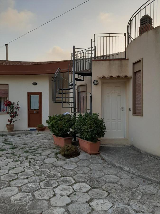 Villa Bouganvilla تْشيفالو المظهر الخارجي الصورة